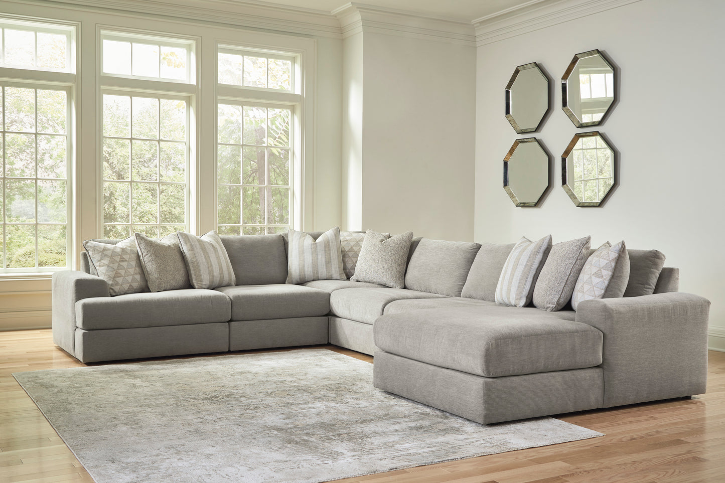 Avaliyah 6-Piece Sectional