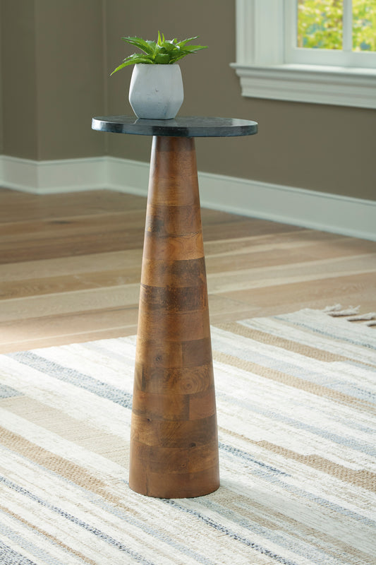 Quinndon Accent Table - alternate view