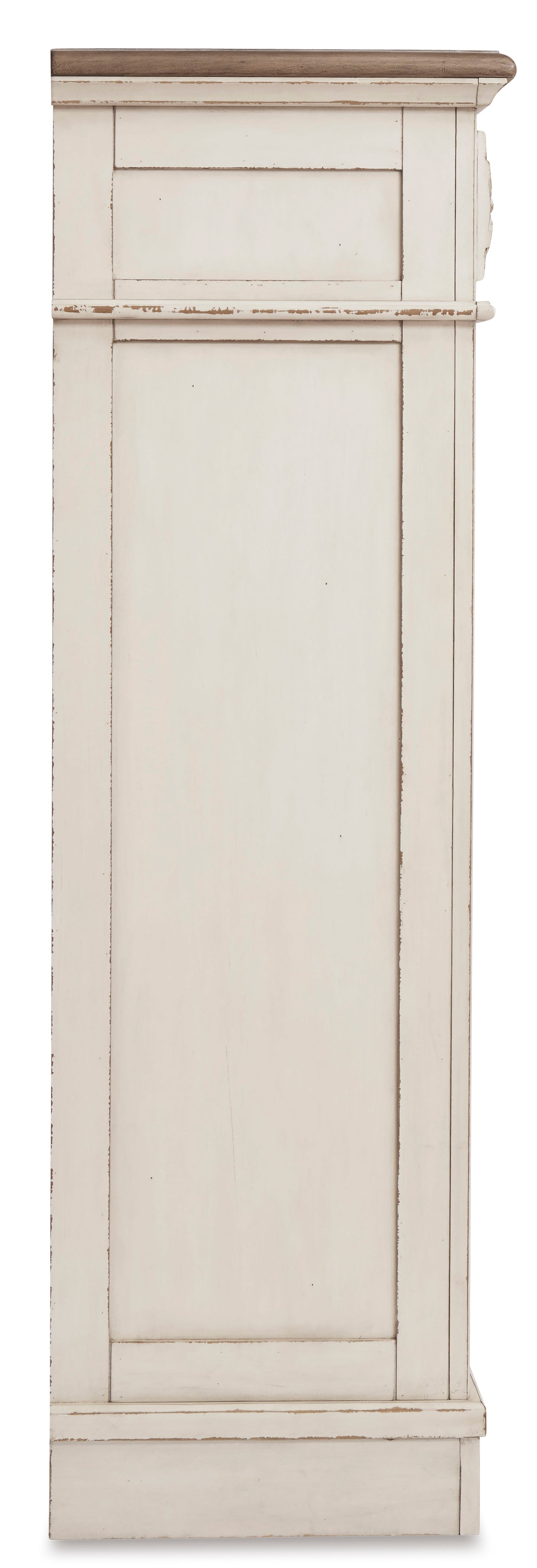 Realyn Chest of Drawers