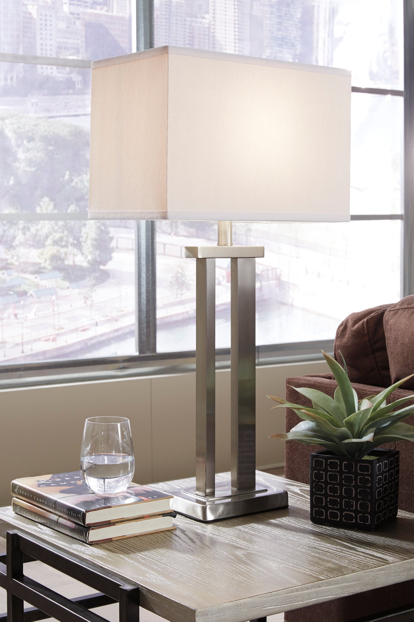 Ashley Aniela Table Lamp (Set of 2)