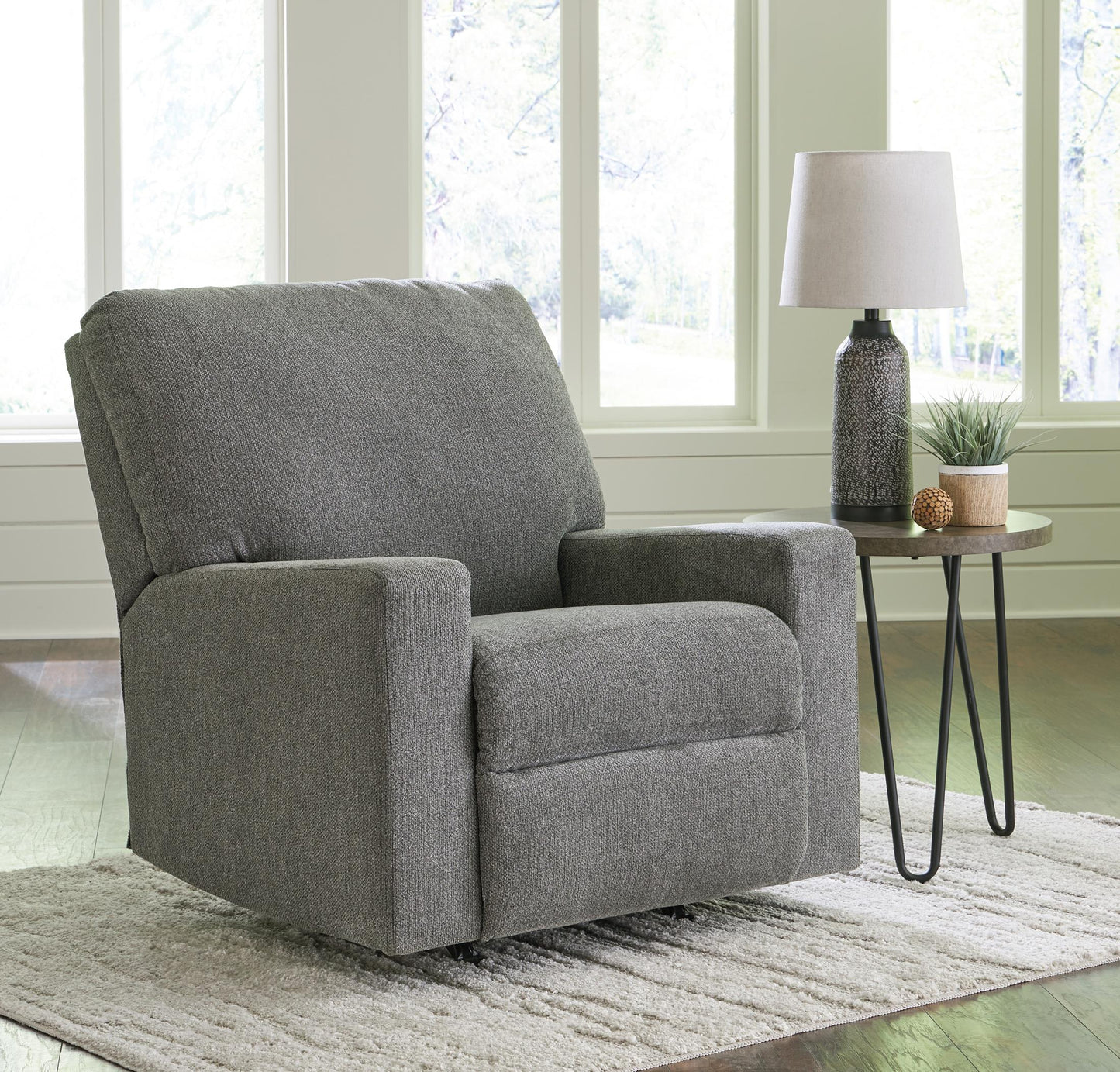 Deltona Manual Rocker Recliner