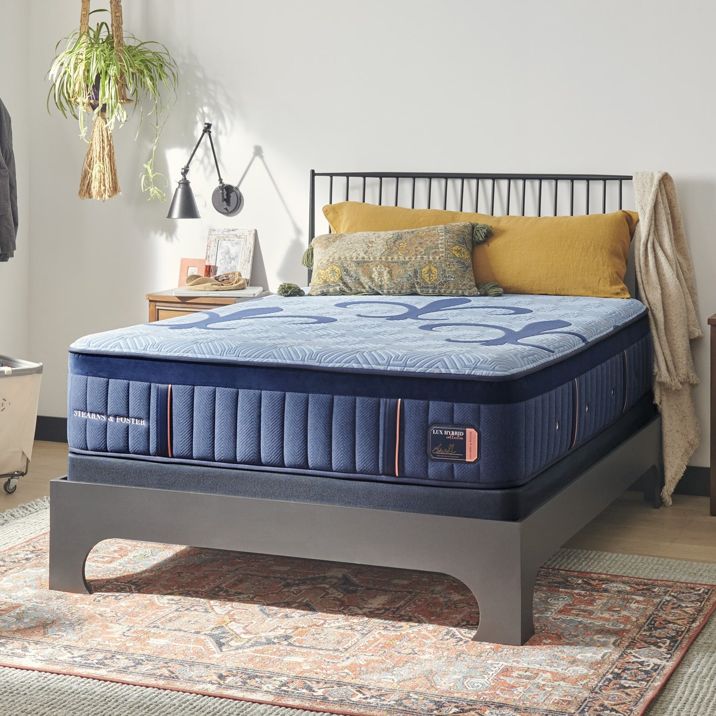 Stearns & Foster Lux Hybrid Firm California King Mattress