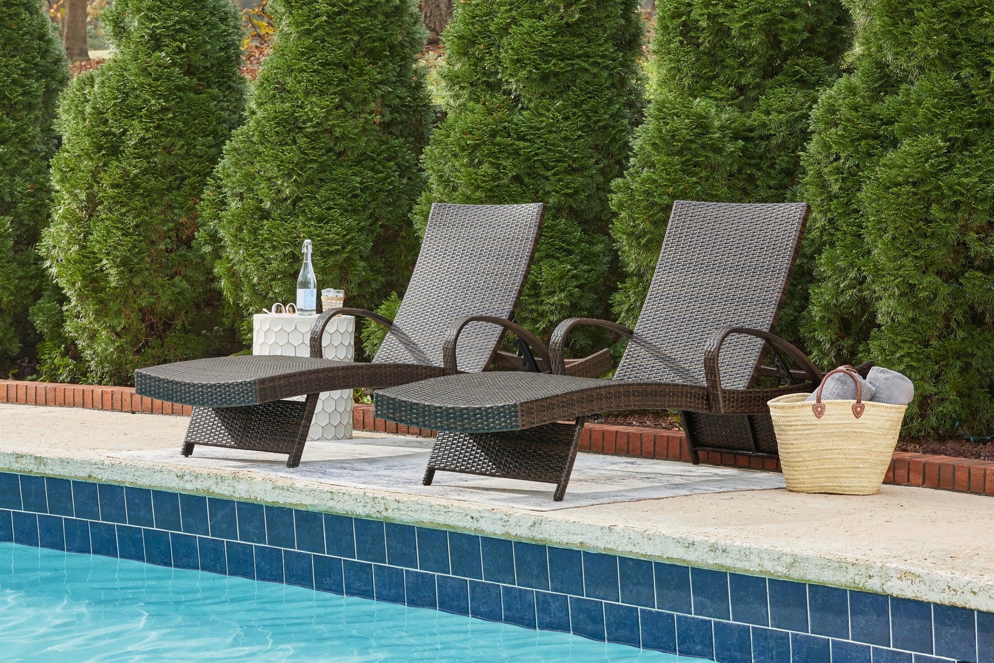 Kantana Chaise Lounge (Set of 2)