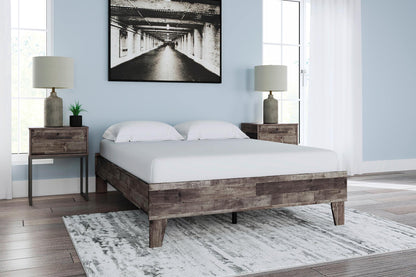 Neilsville Full Platform Bed