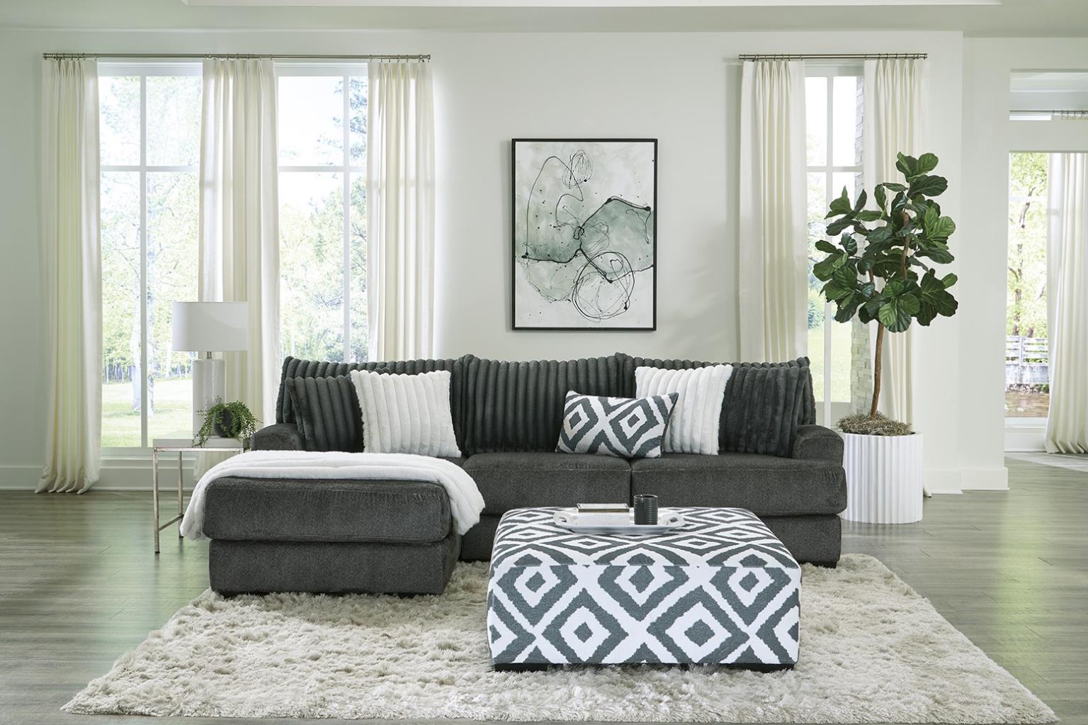 Avelina 2-Piece Left-Facing Sectional Chaise