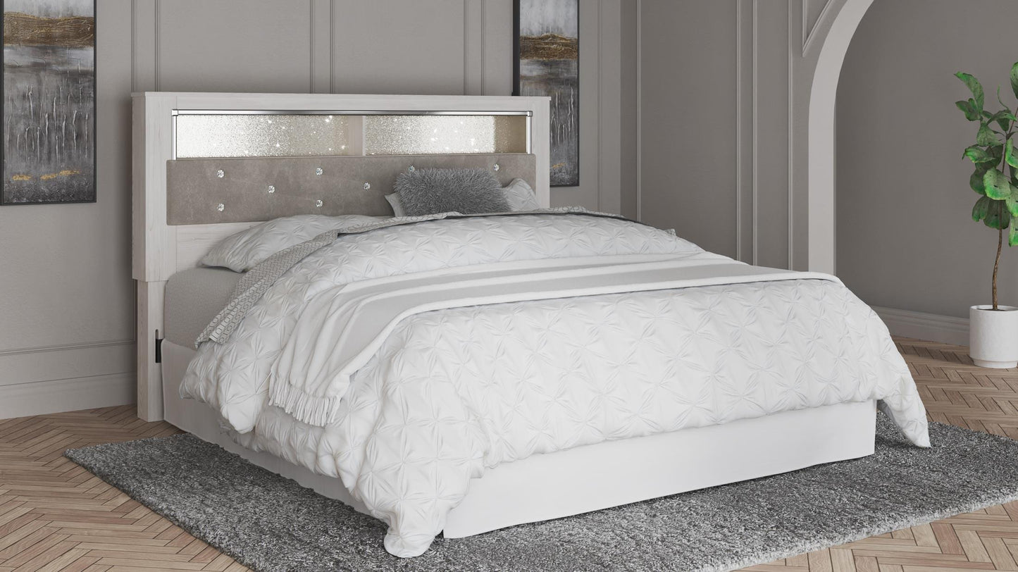 Altyra Queen Panel Bed