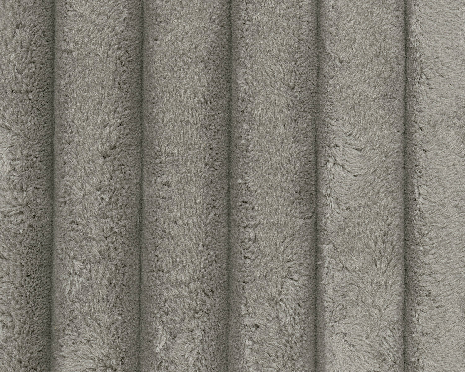 Lindyn Right-Facing 6-Piece Sectional with Chaise