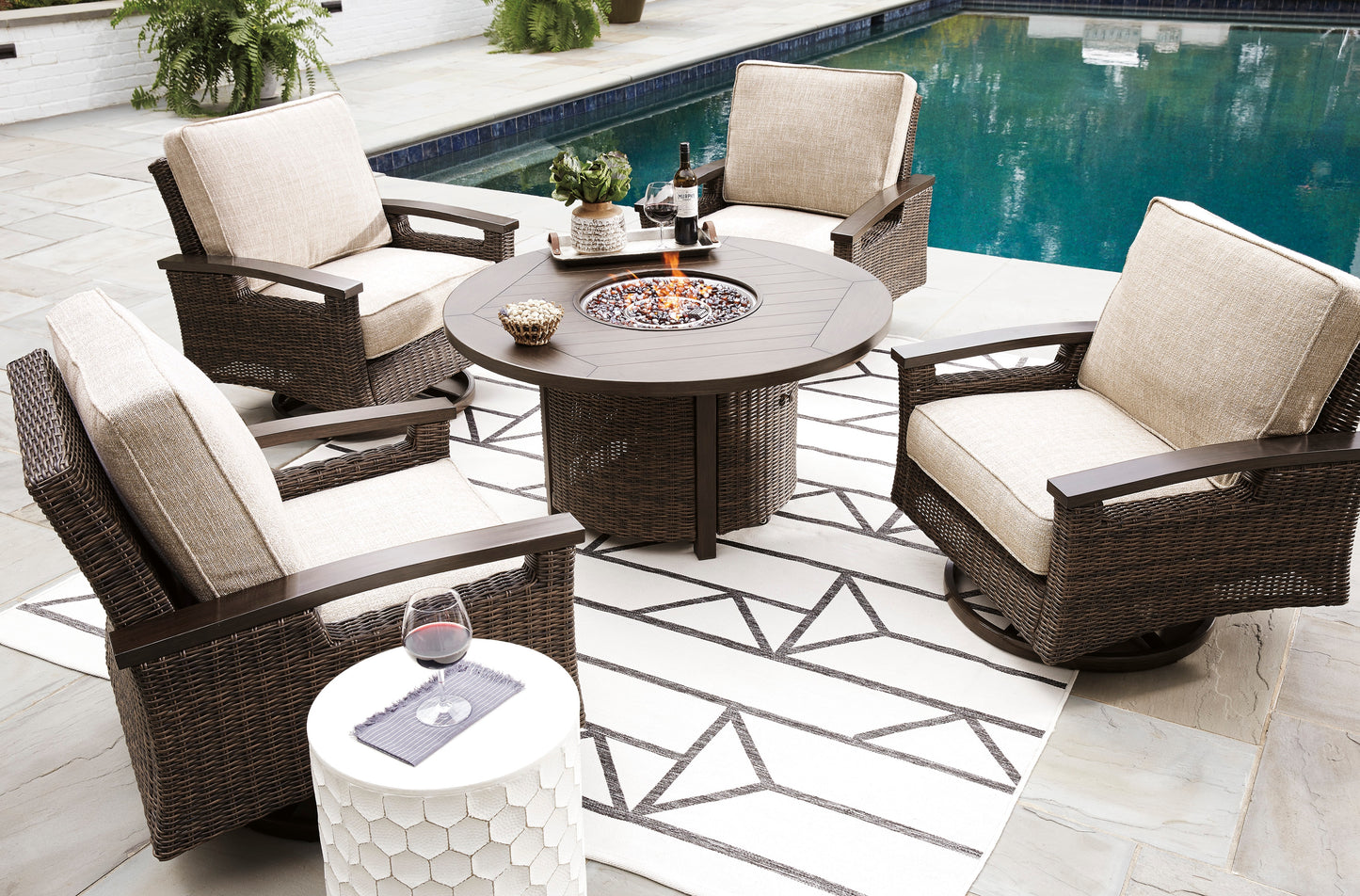 Paradise Trail Round Firepit Table