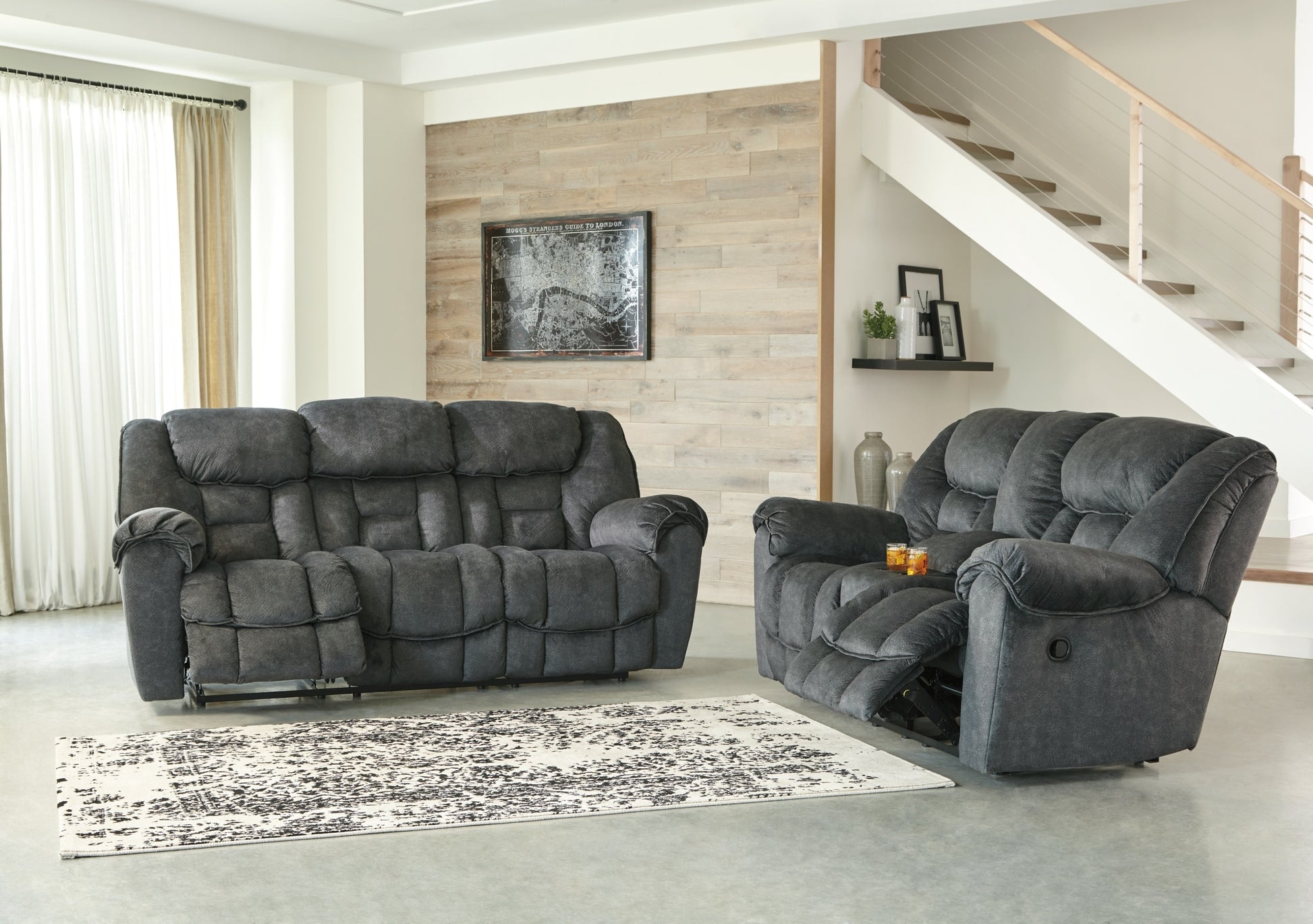 Capehorn Reclining Sofa