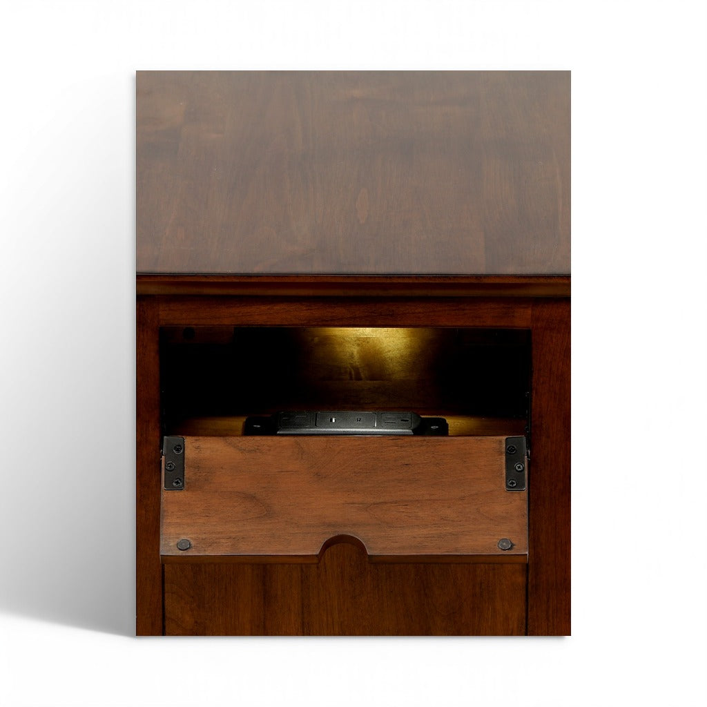 Meadowbrook Chairside Table