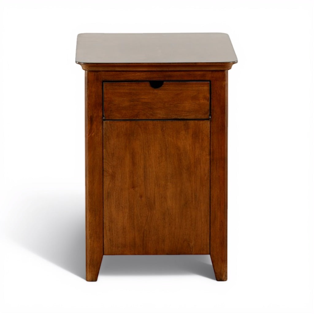 Meadowbrook Chairside Table