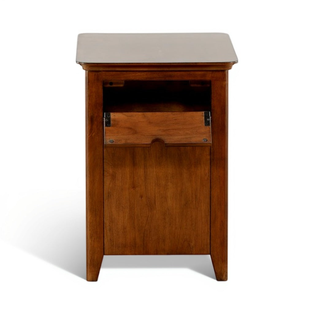 Meadowbrook Chairside Table