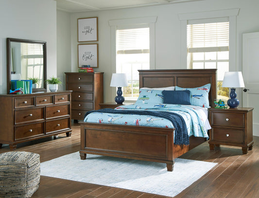 Danabrin 3-Piece Panel Bedroom Set