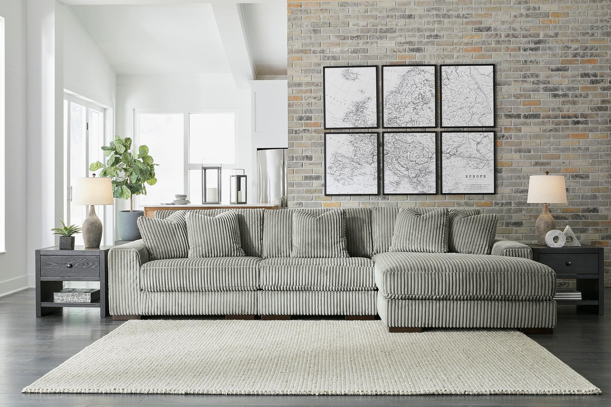 Lindyn 3-Piece Fog Sectional with Chaise