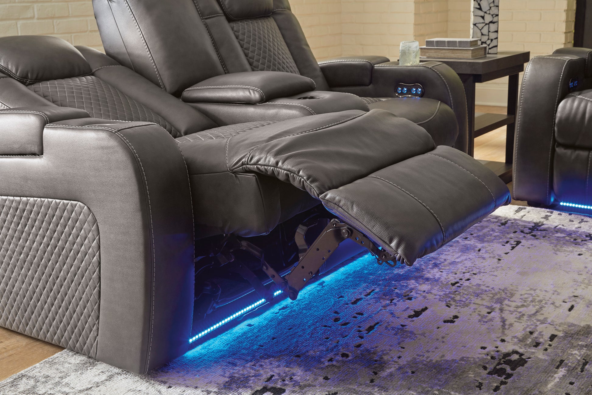Fyne-Dyme Dual Power Reclining Loveseat with Console