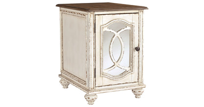 Realyn Chairside End Table