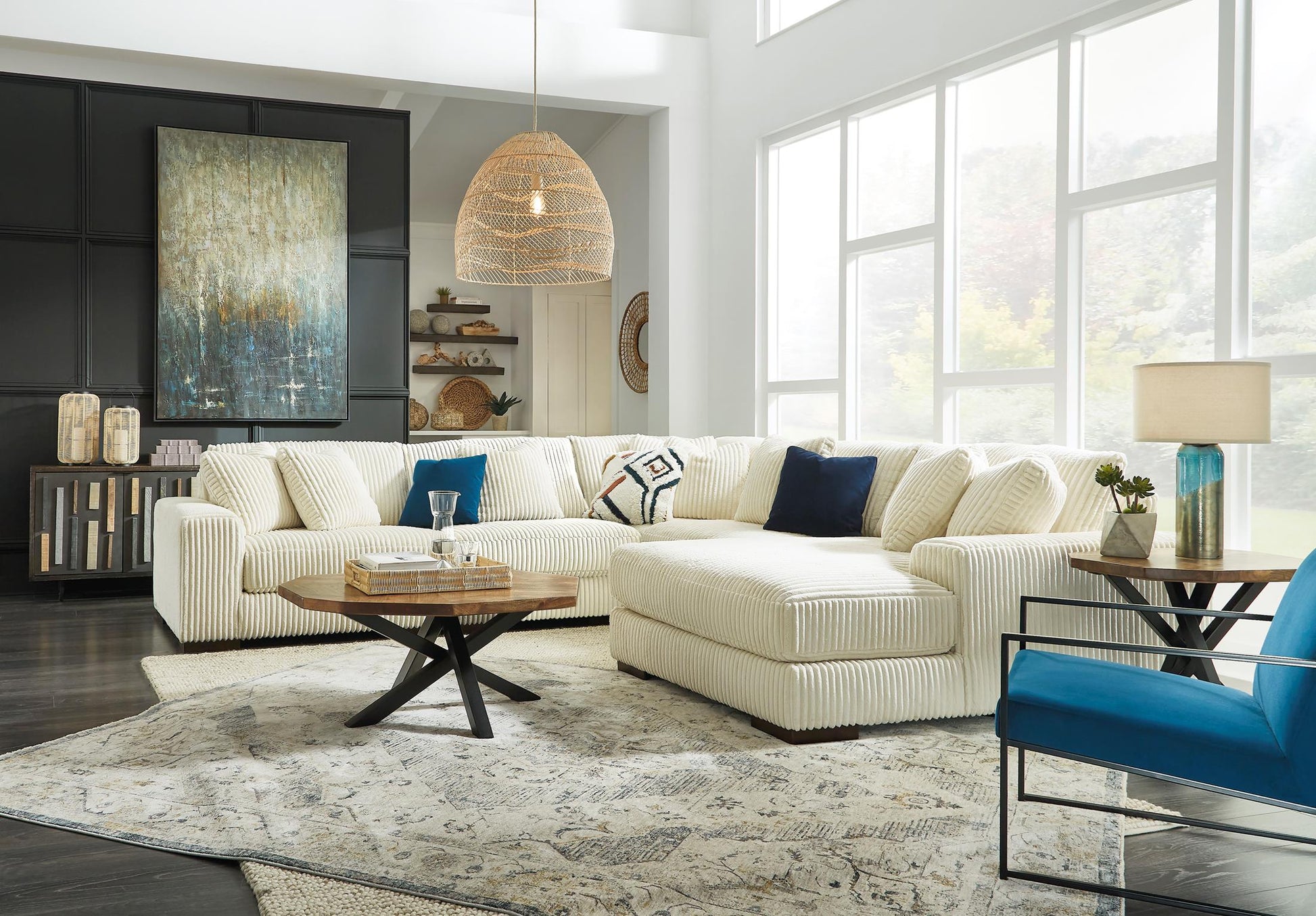 Lindyn 5-Piece Ivory Sectional with Chaise