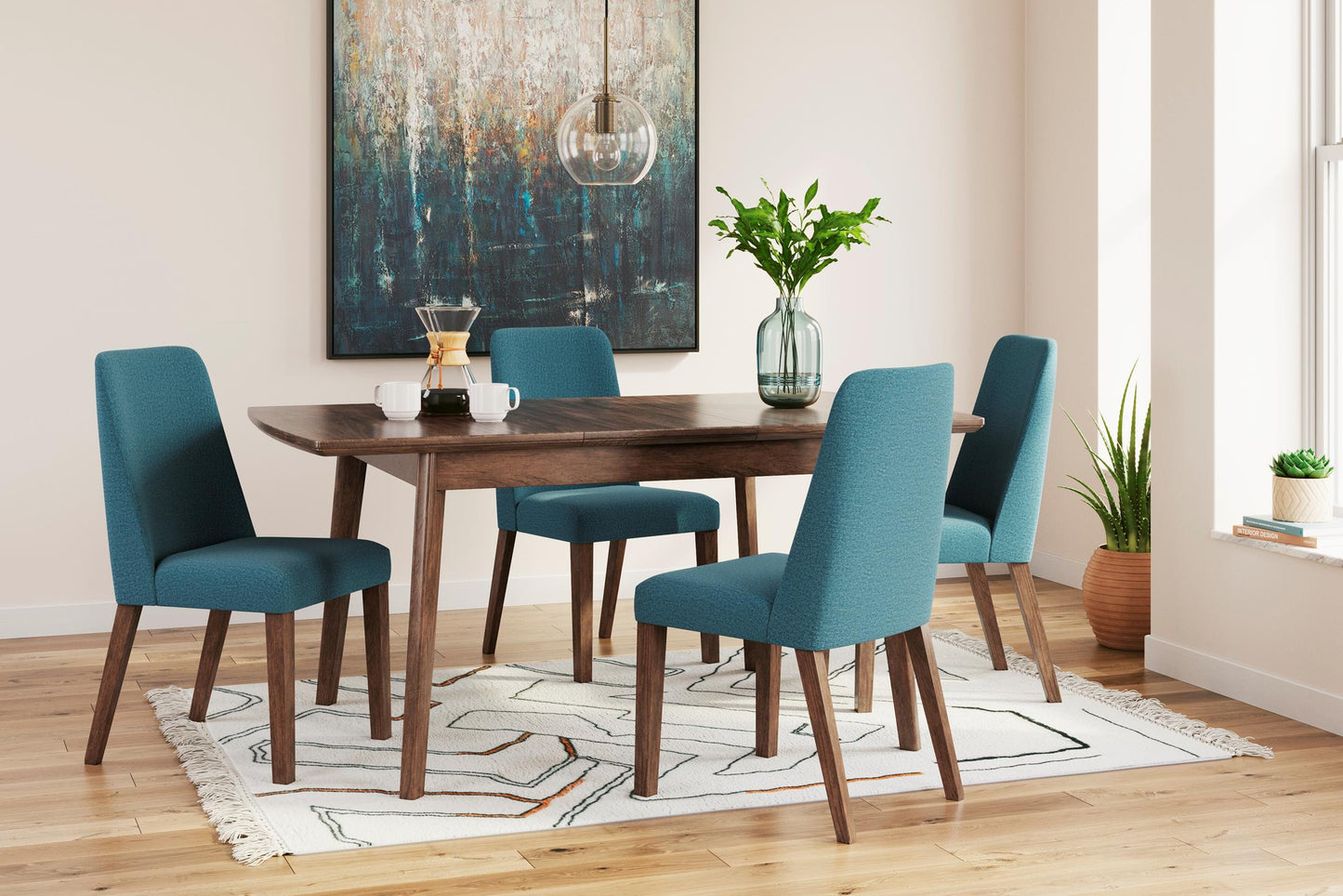 Lyncott 5-Piece Extension Dining Set