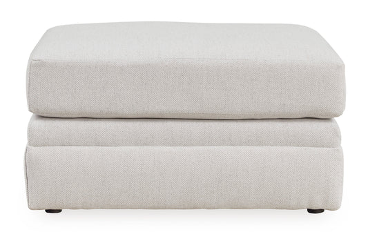 Maitelynn Ottoman
