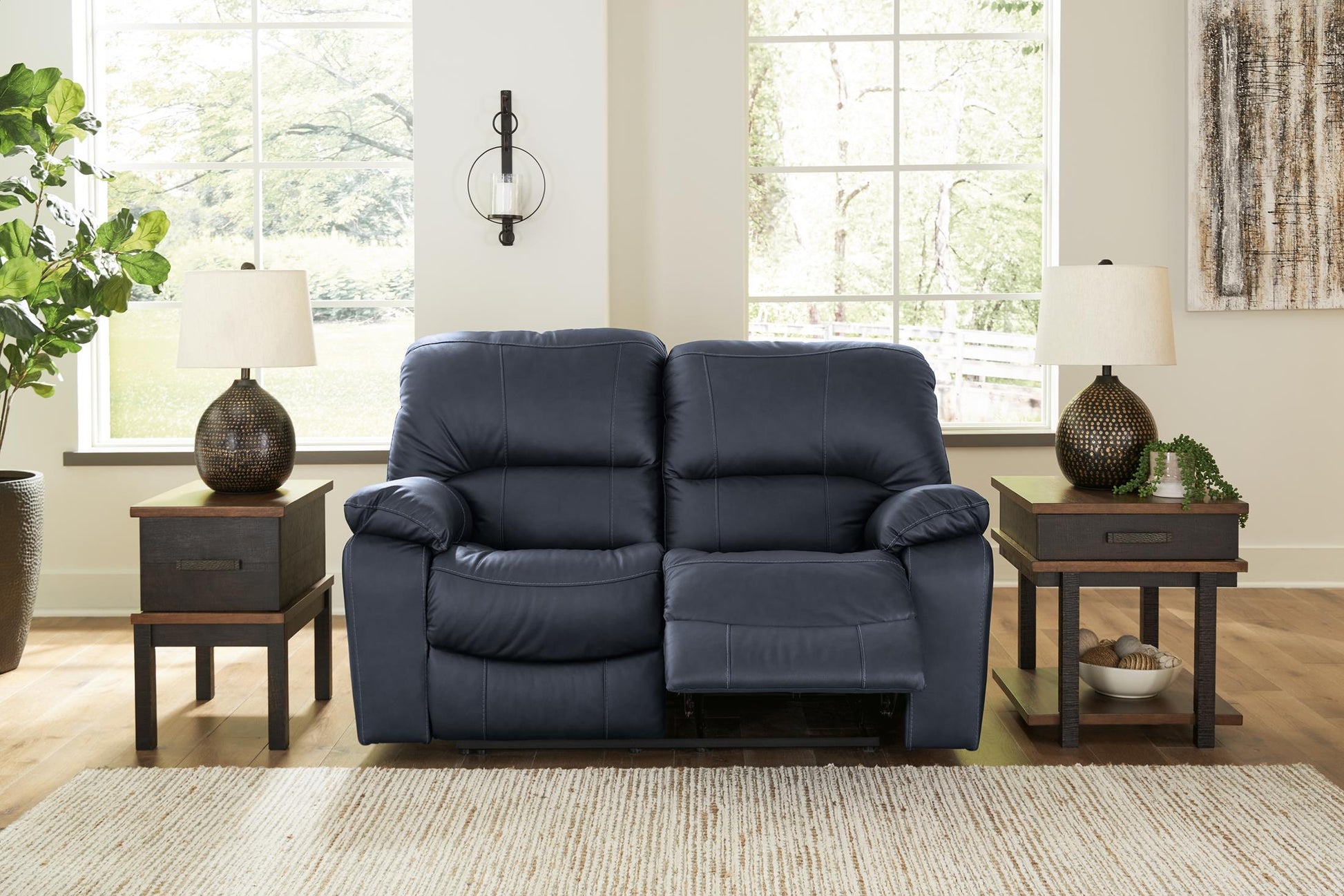 Leesworth Power Reclining Loveseat