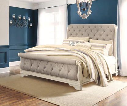 Realyn King Sleigh Bed