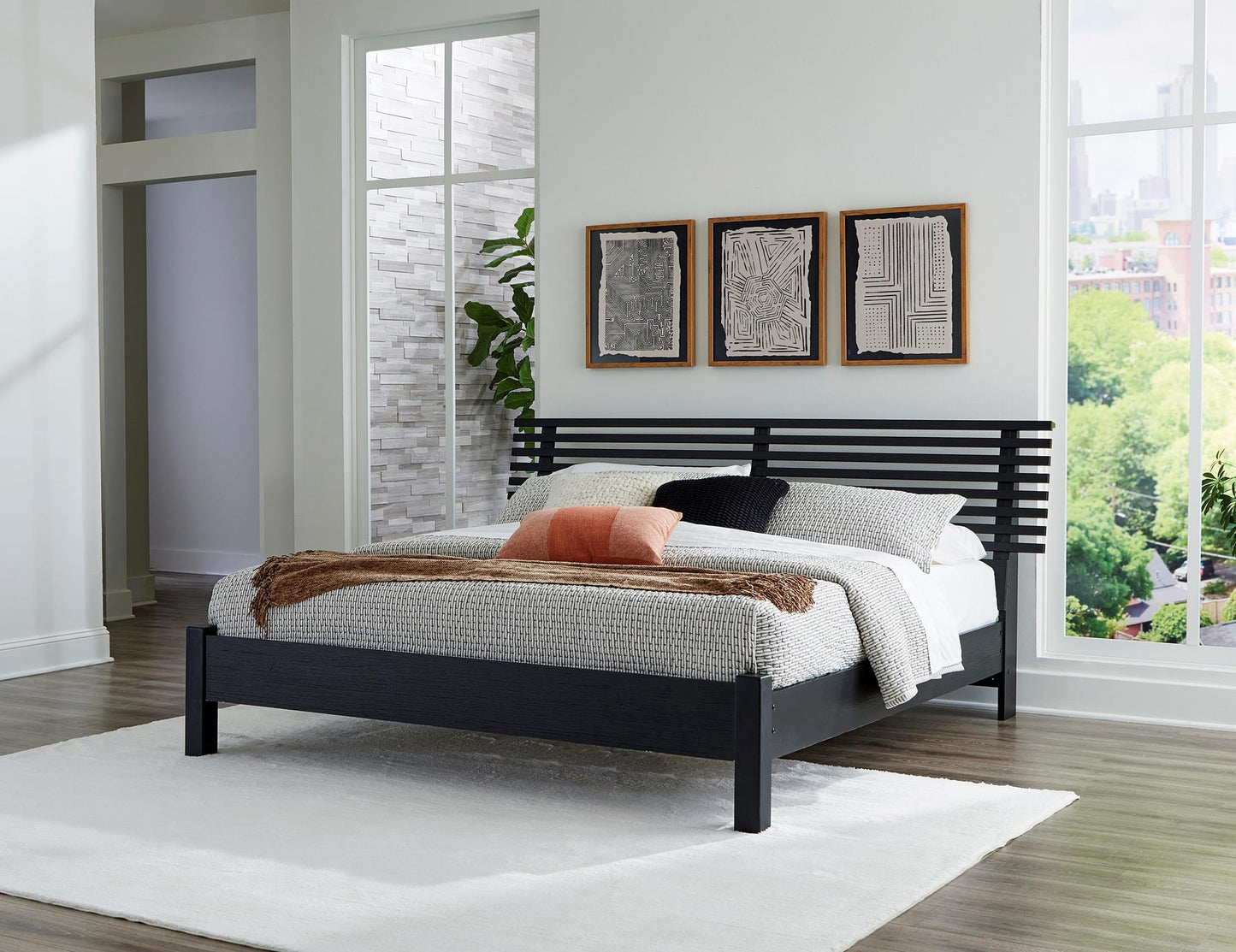 Danziar Slat Panel Bed