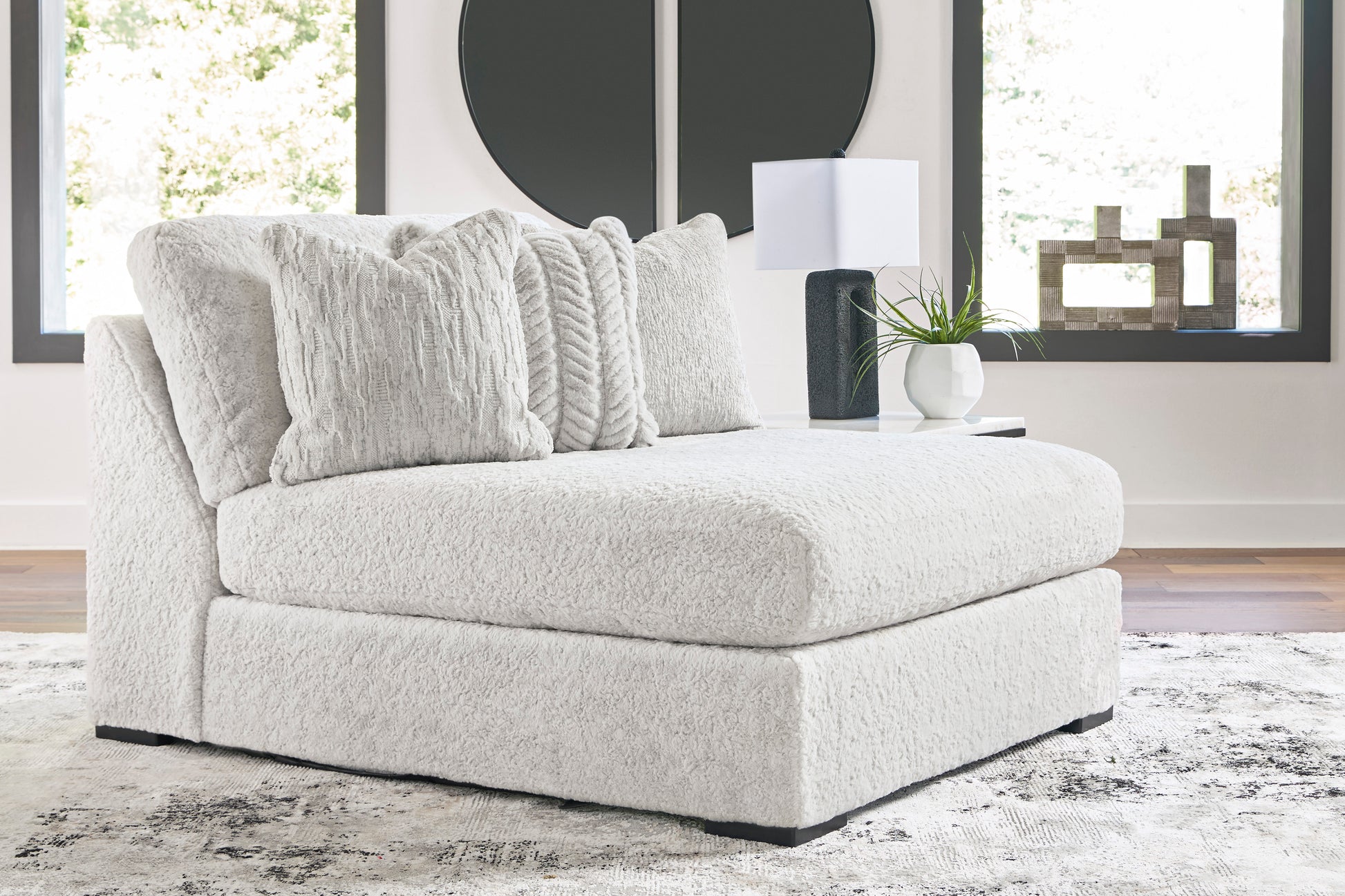 Snodoodle Oversized Armless Chaise