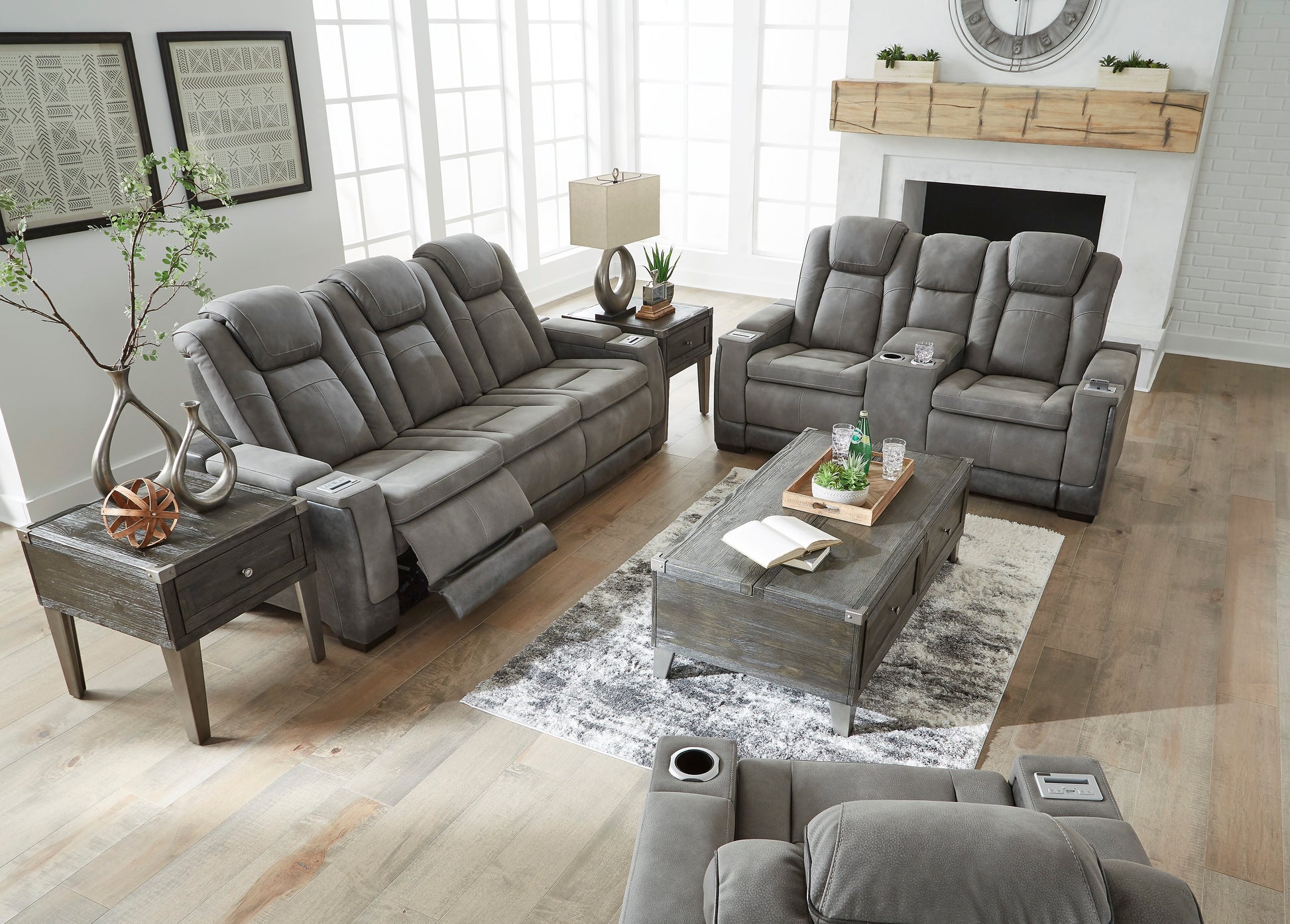 POWER RECLINING LOVESEAT