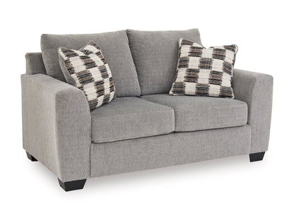Loreo Loveseat