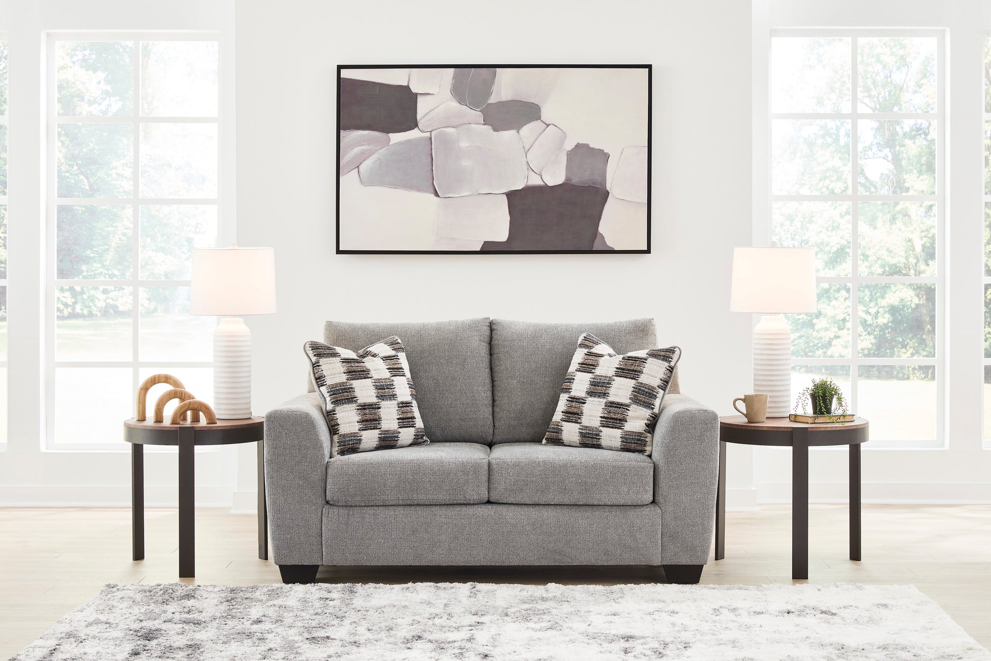 Loreo Loveseat