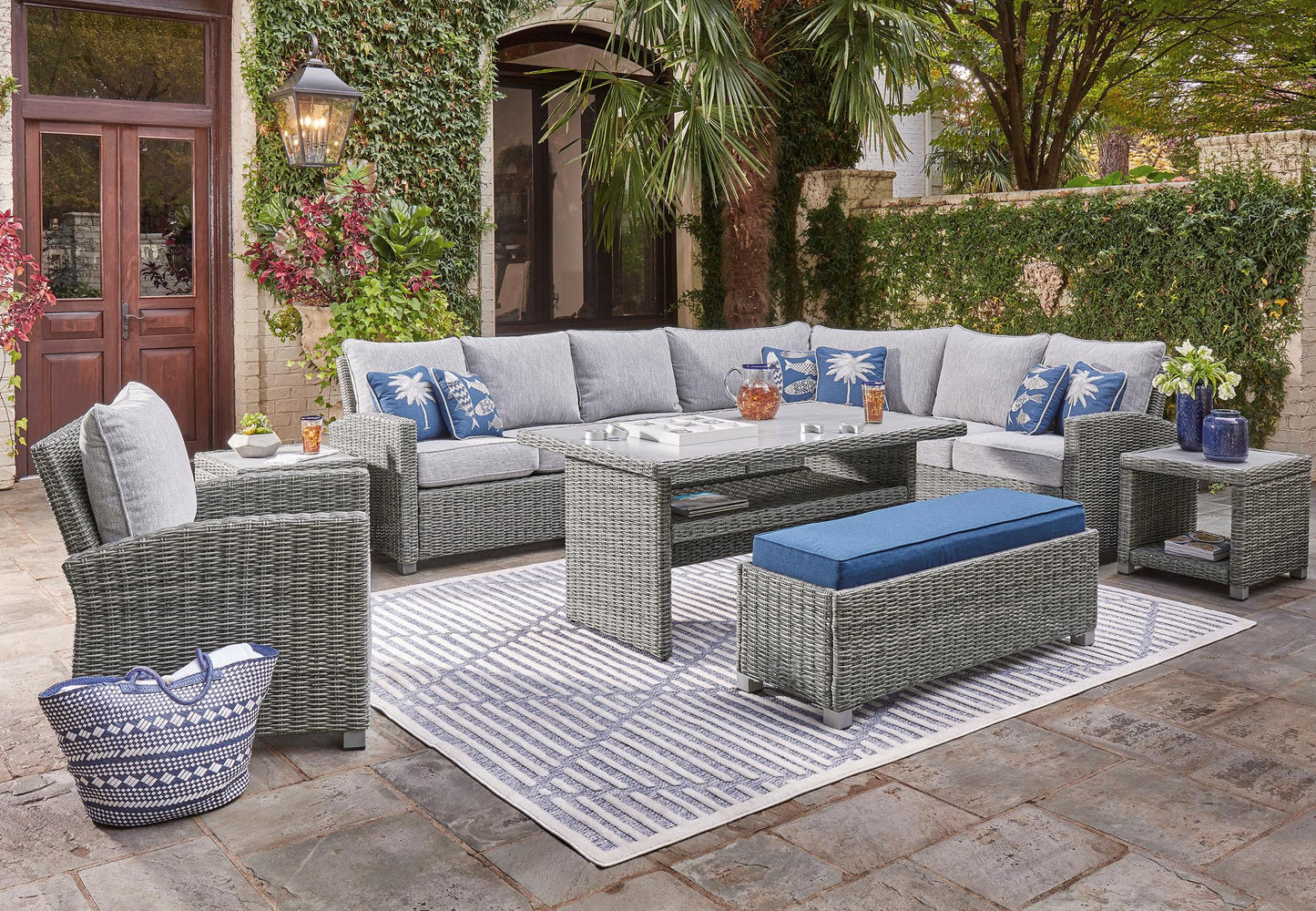 Naples Beach Outdoor Loveseat with Cushion