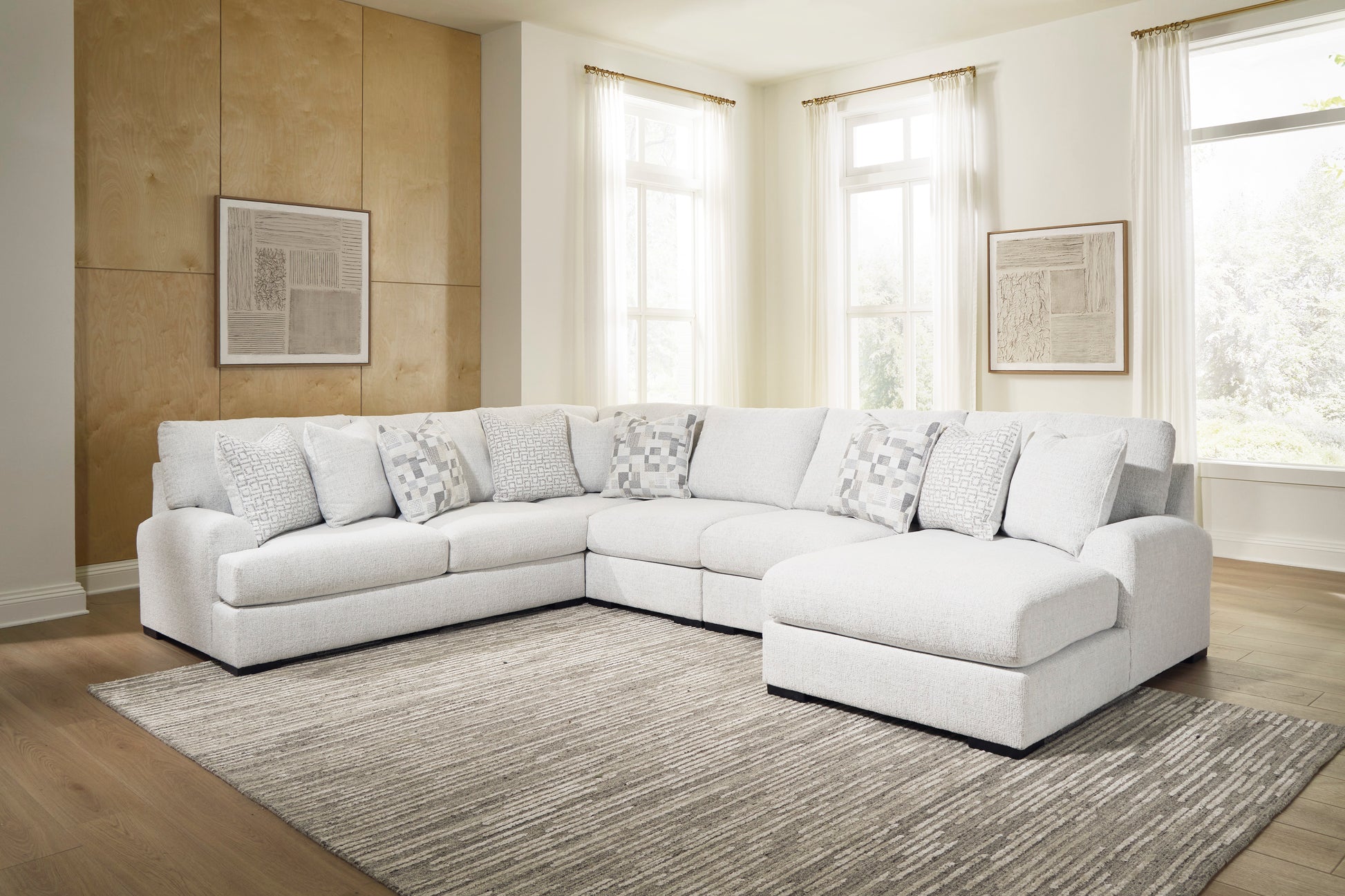 Ashley Wynncroft Manor 5-Piece Sectional with Chaise