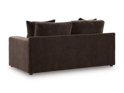 Maxton Heights Loveseat