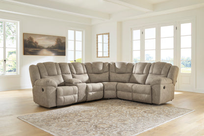 Ravenswaye 3-Piece Reclining Sectional with Console