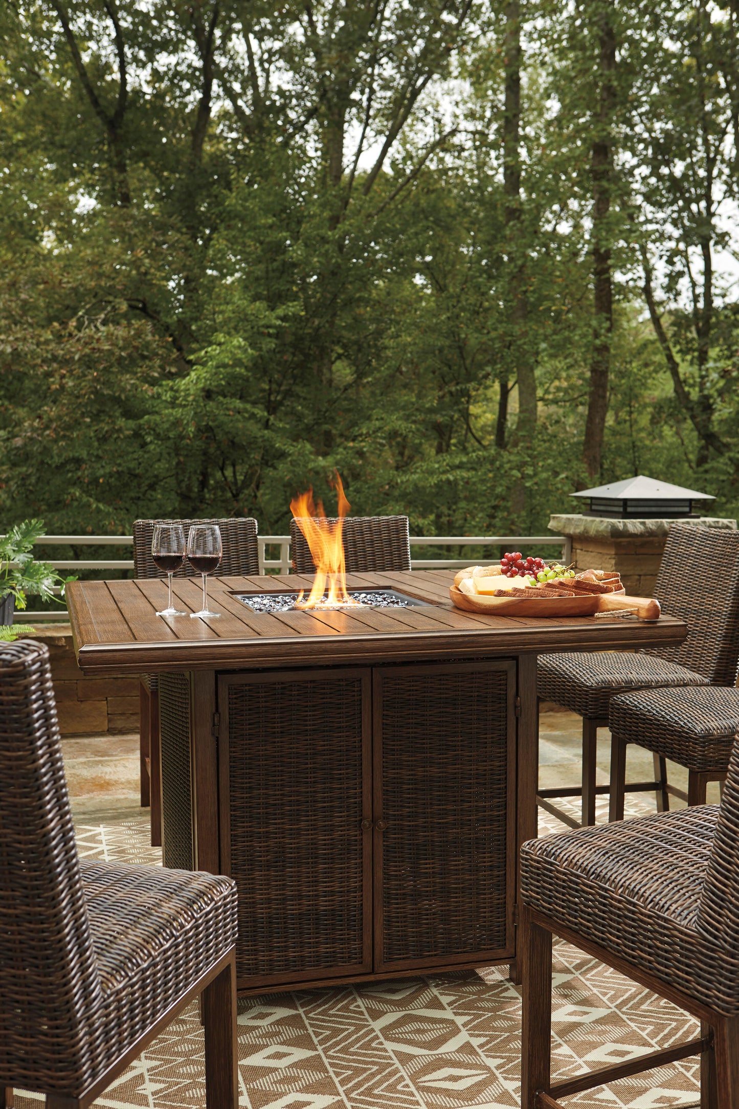 Paradise Trail Outdoor Dining Table with Fire Pit