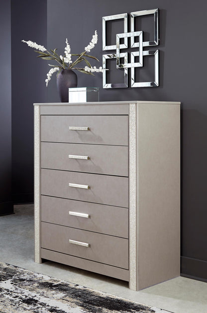 SURANCHA CHEST OF DRAWERS