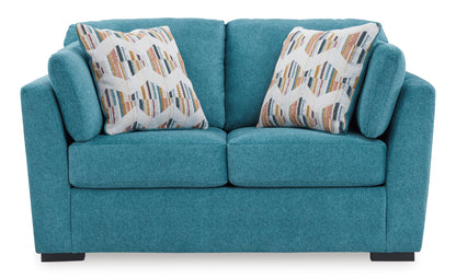 Keerwick Loveseat