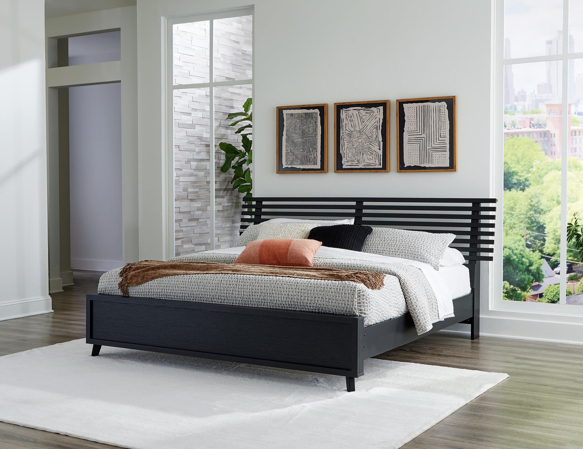 Danziar King Slat Panel Bed with Framed Panel Footboard