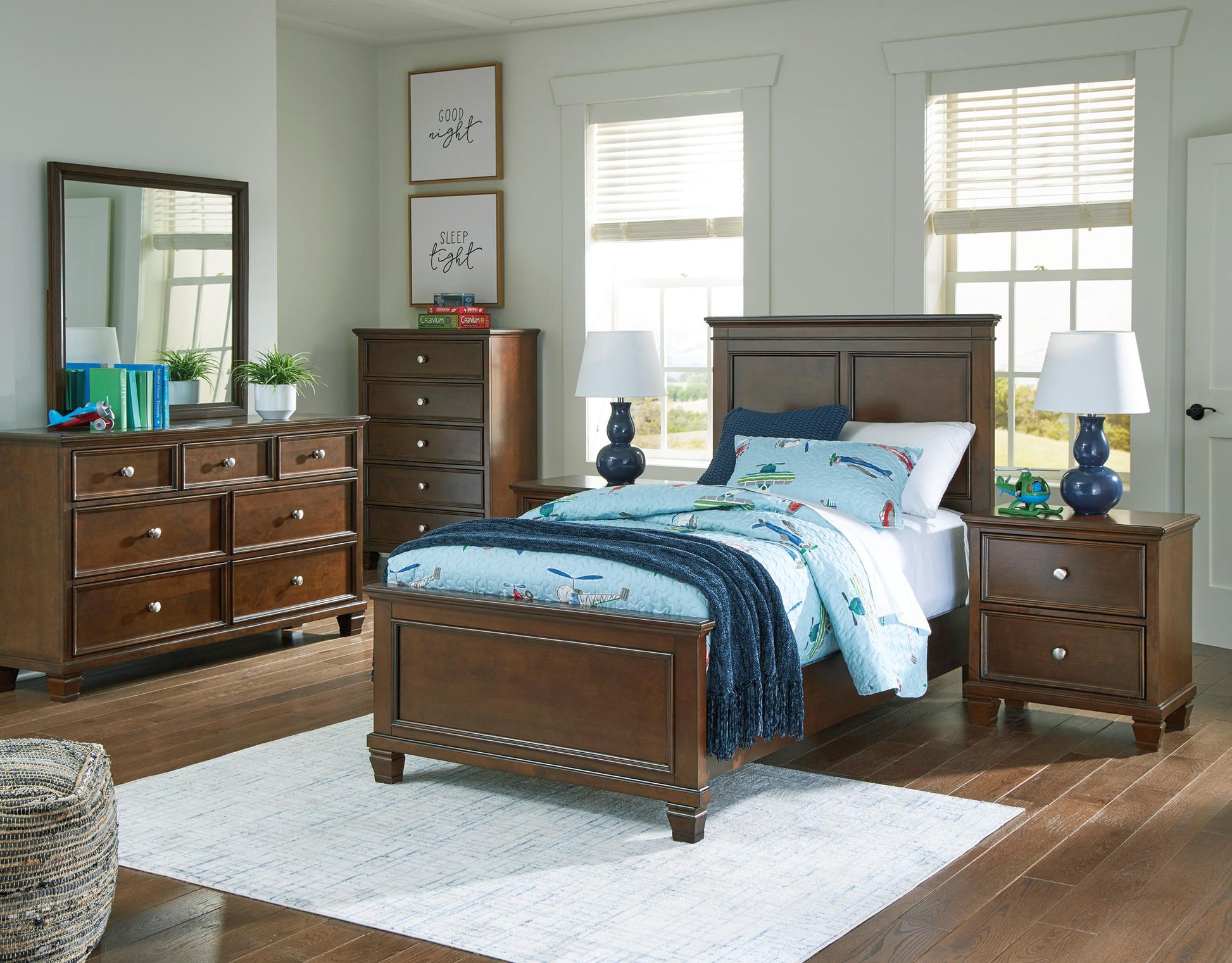 Danabrin 3-Piece Twin Panel Bedroom