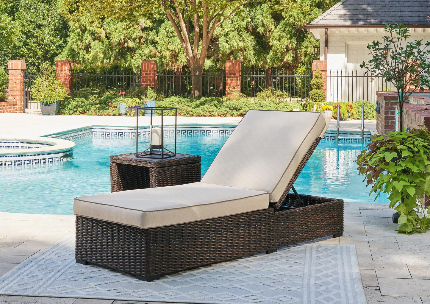 Coastline Outdoor Chaise Lounge with Cushion