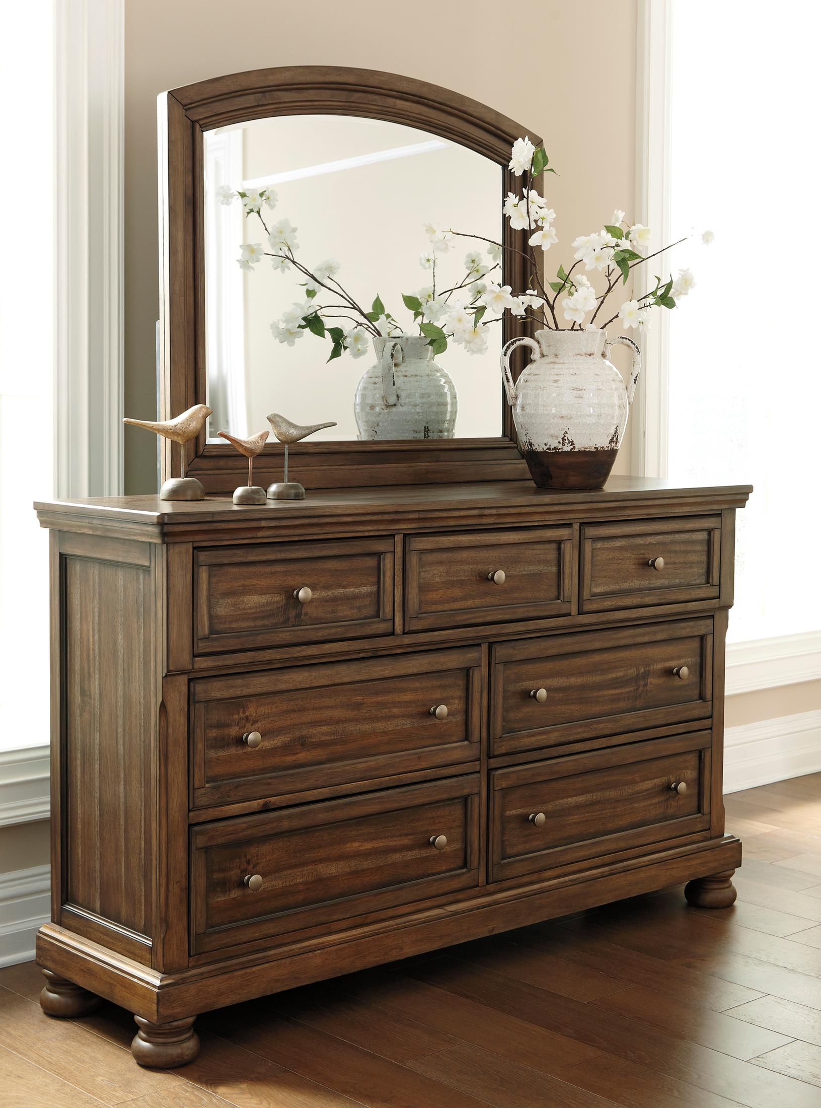 Flynnter 7 Drawer Dresser and Mirror