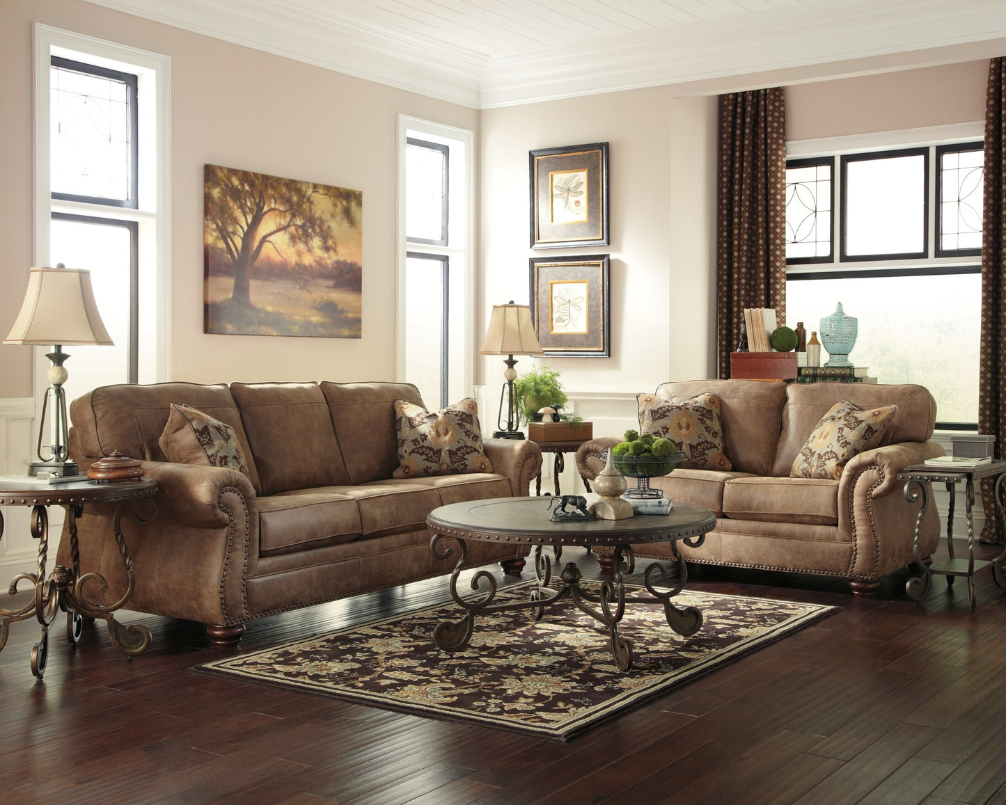 Larkinhurst Loveseat