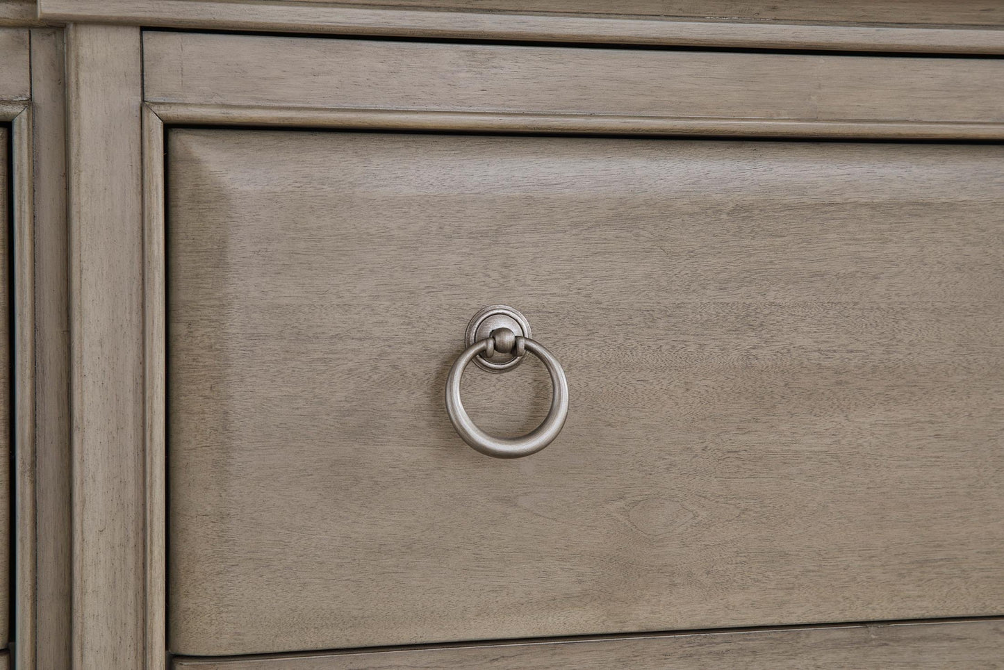 Lexorne Chest of Drawers