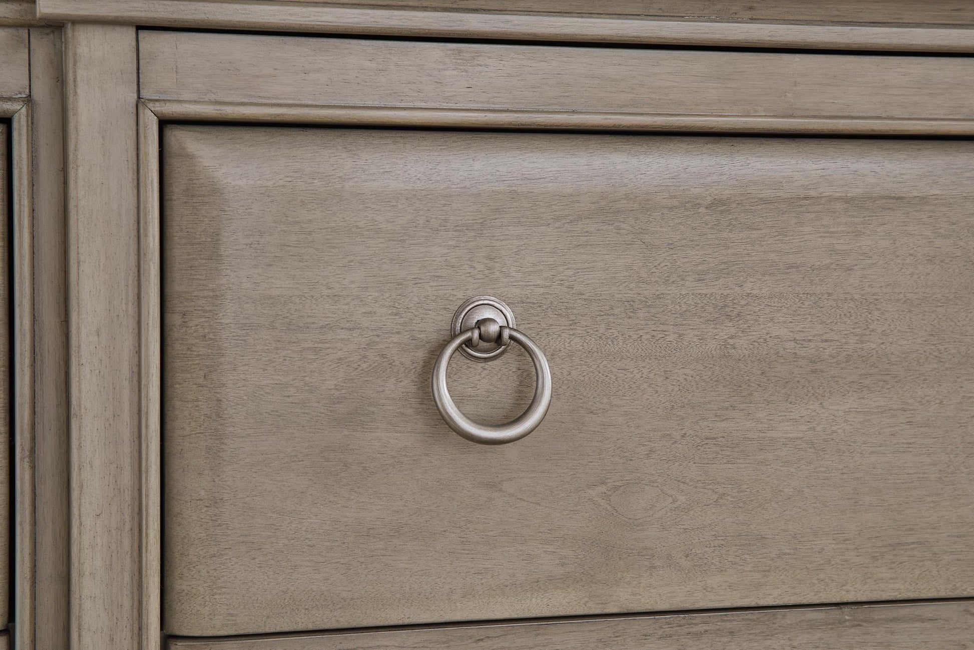 Lexorne Chest of Drawers