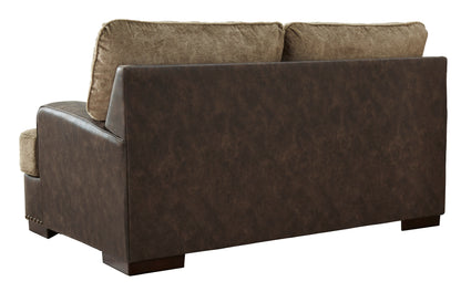 Alesbury Loveseat