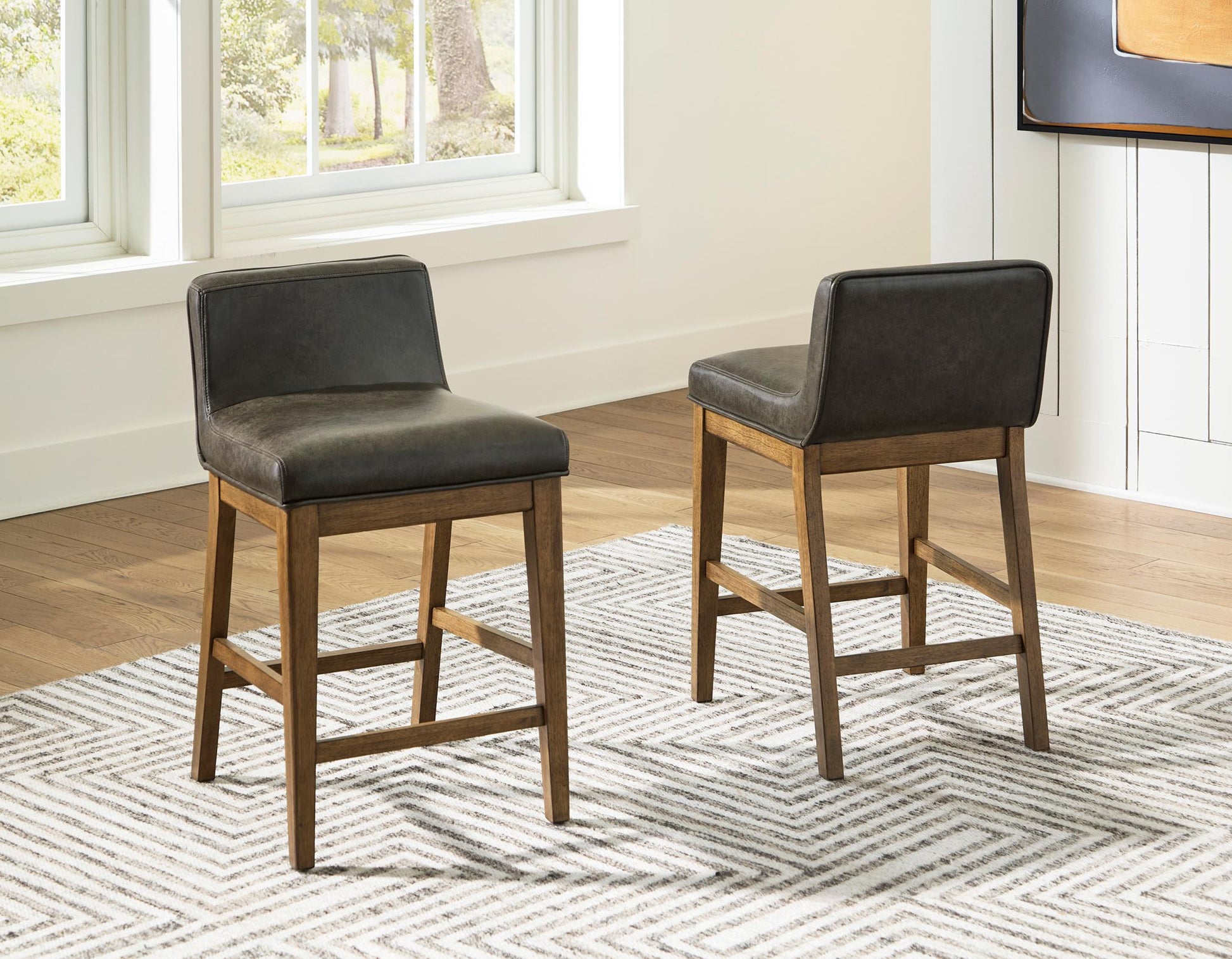 Cabalynn Counter Height Barstool (Set of 2)