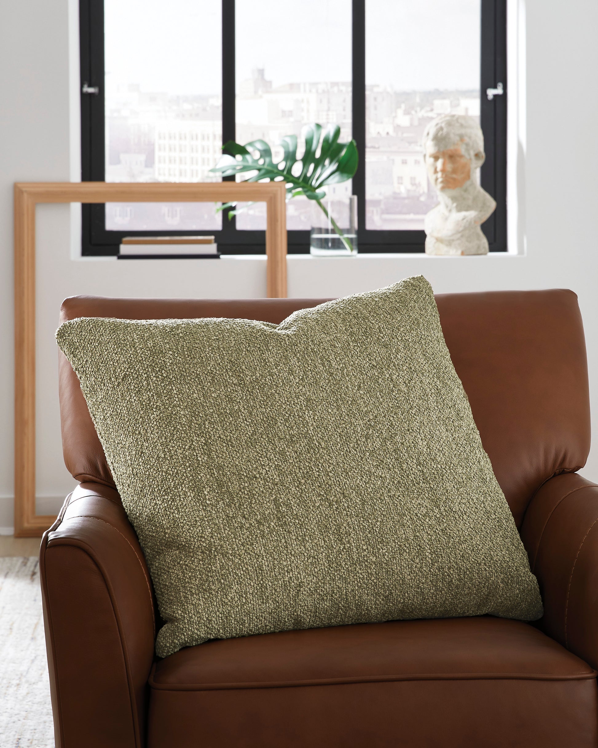 Macsen Pillow