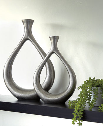 Dimaia 14" and 19" Vases (Set of 2)