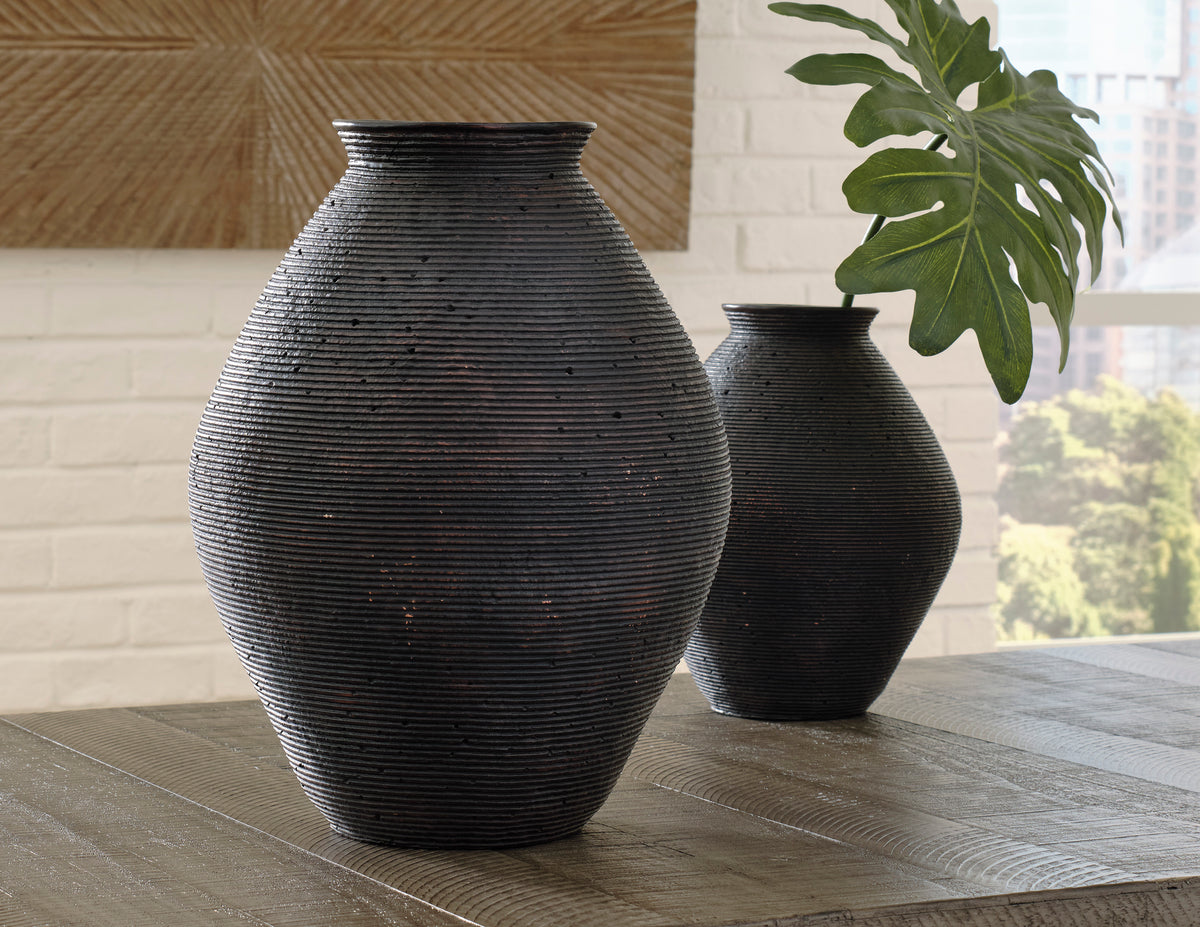Ashley Hannela Vase