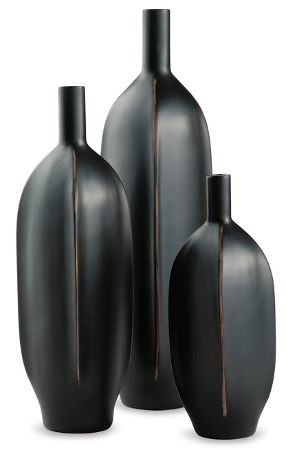 Rhaveney Vase